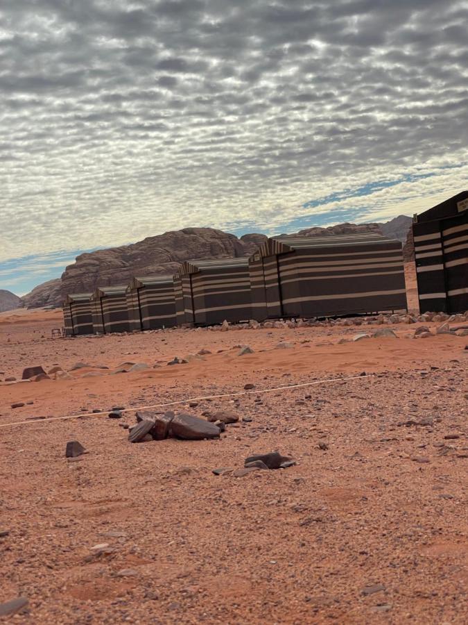 Sand And Stone Camp - Wadi Rum Desert Екстер'єр фото