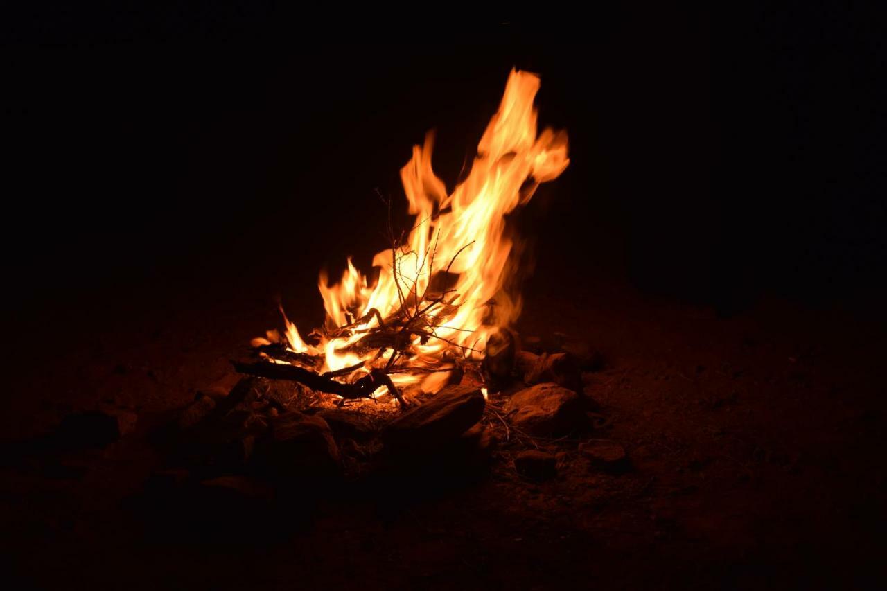 Sand And Stone Camp - Wadi Rum Desert Екстер'єр фото