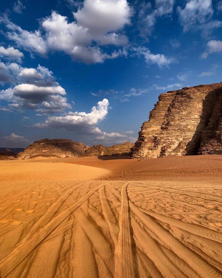 Sand And Stone Camp - Wadi Rum Desert Екстер'єр фото